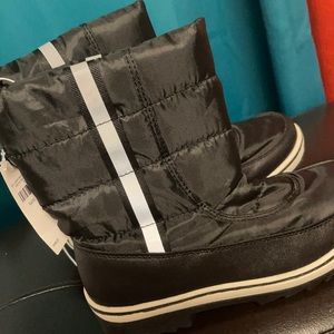 Justice black Quilted Snow Boots Size 3Y/5W